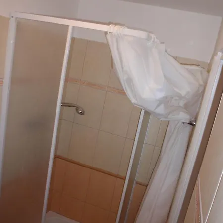 Yellow Submarine مينززدرويه