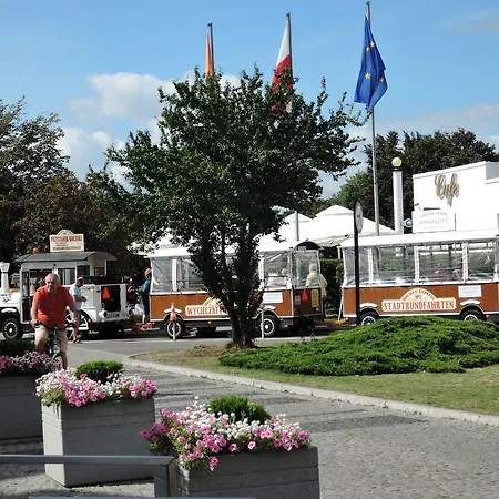 شقة Yellow Submarine مينززدرويه